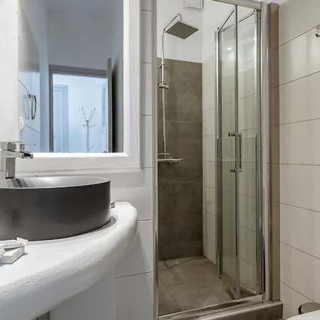 Blue Waves View Andros 巴特斯欧